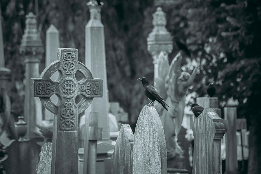 symbols on headstones